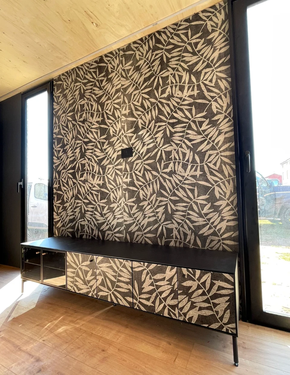 Woodress — Mobile · decoro botanico